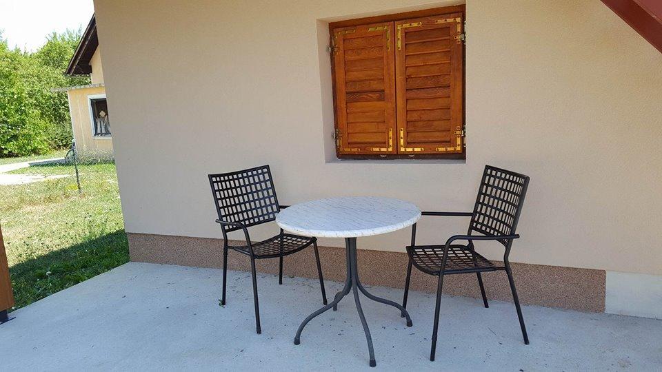 Apartment Prozor Otočac Eksteriør bilde